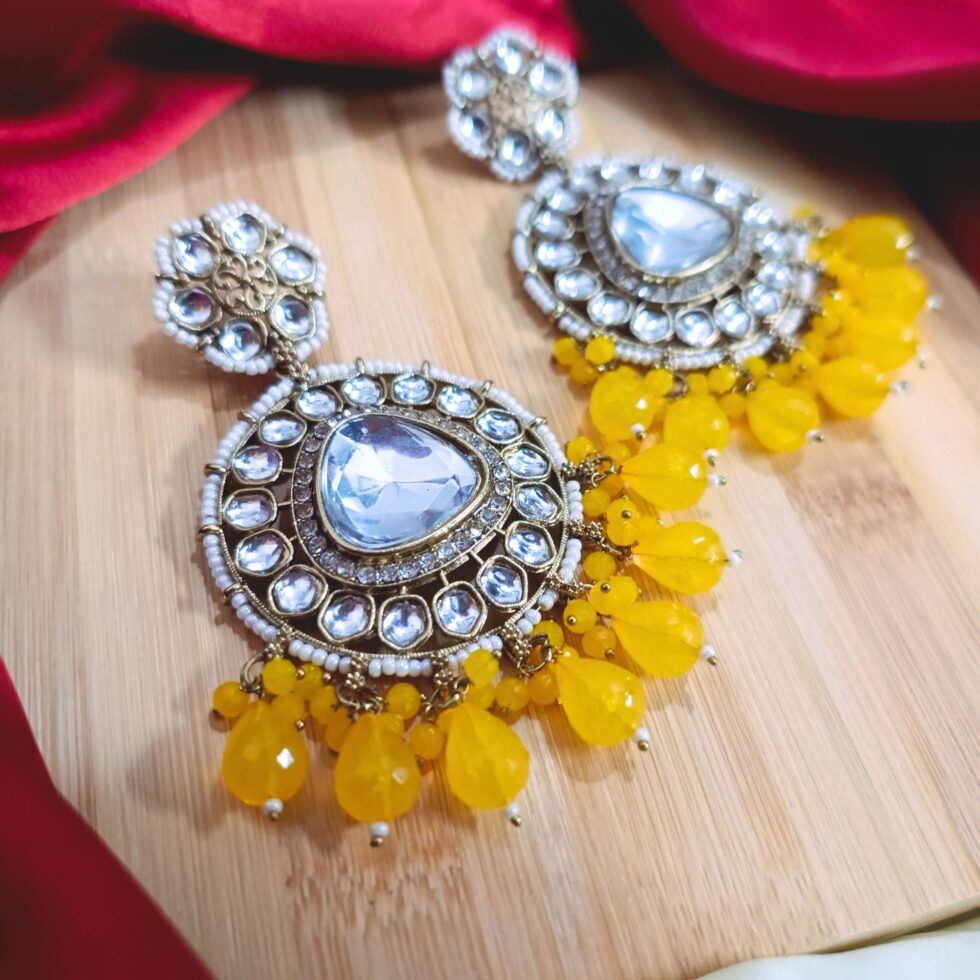 Amber Traditional Kundan Stud Earrings – Yellow-blingytrends.com