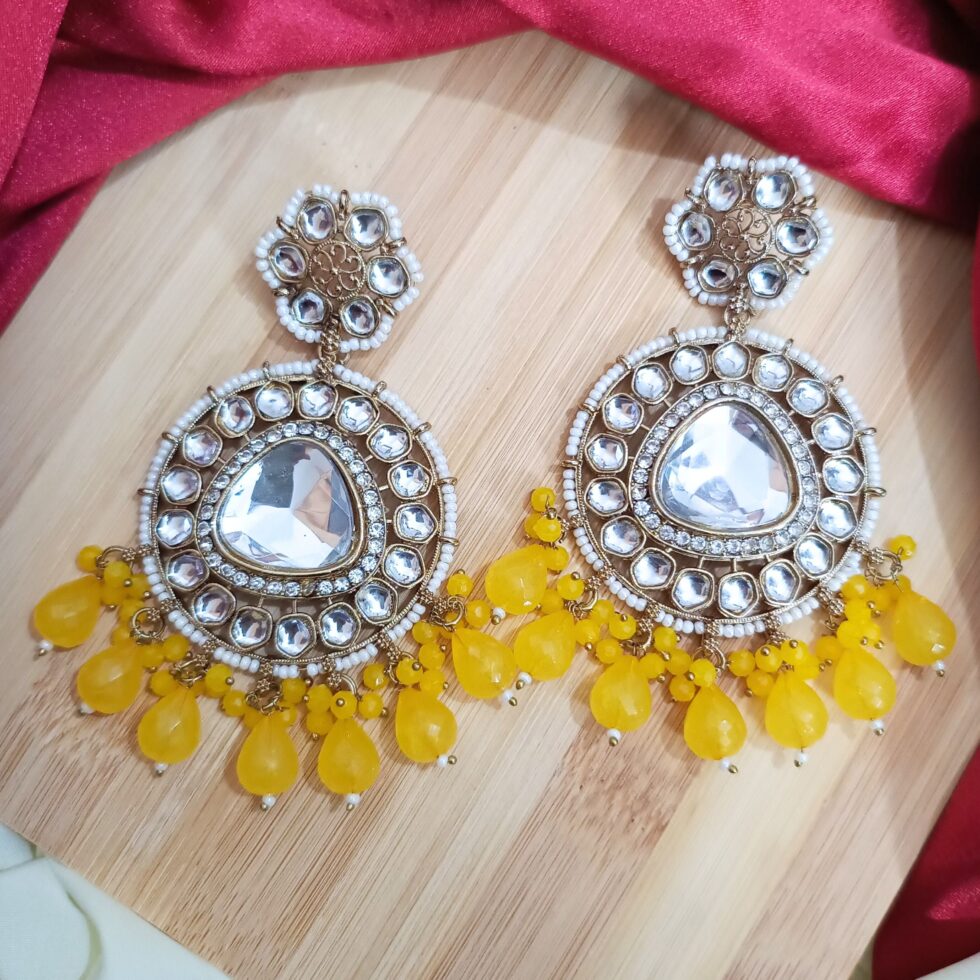 Amber Traditional Kundan Stud Earrings – Yellow-blingytrends.com