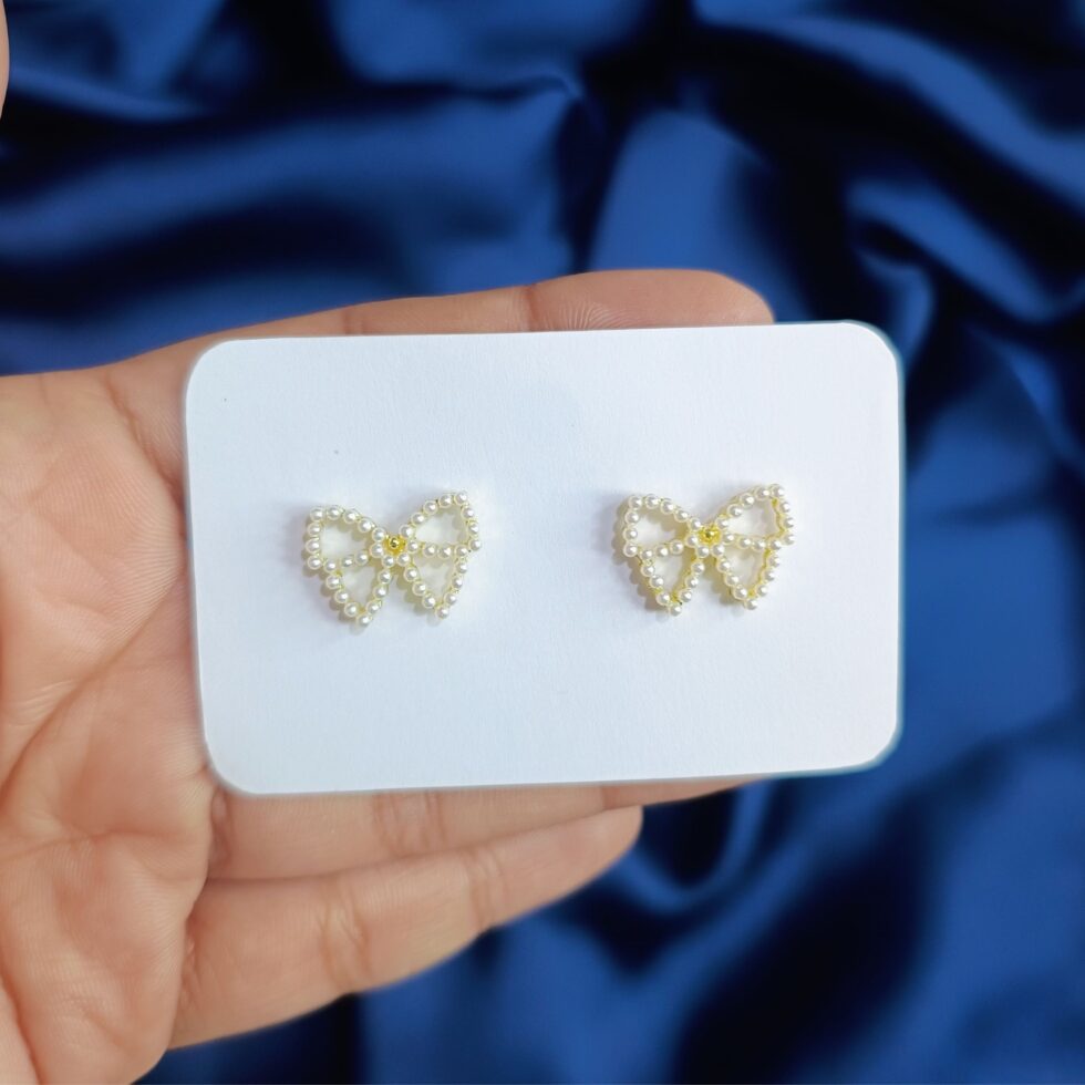 White Pearl Bow Earrings-blingytrends.com